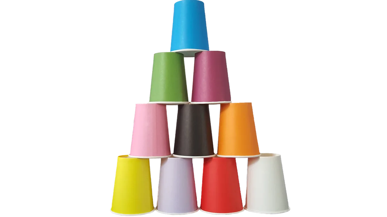 Becher-Schiessen-Pyramide: 10 Becher, farbl. sortiert