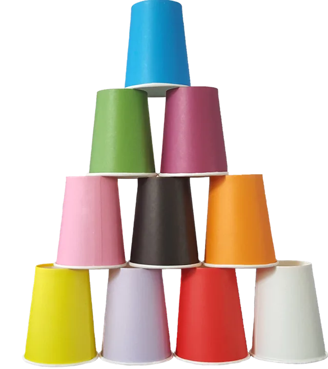 Becher-Schiessen-Pyramide: 10 Becher, farbl. sortiert